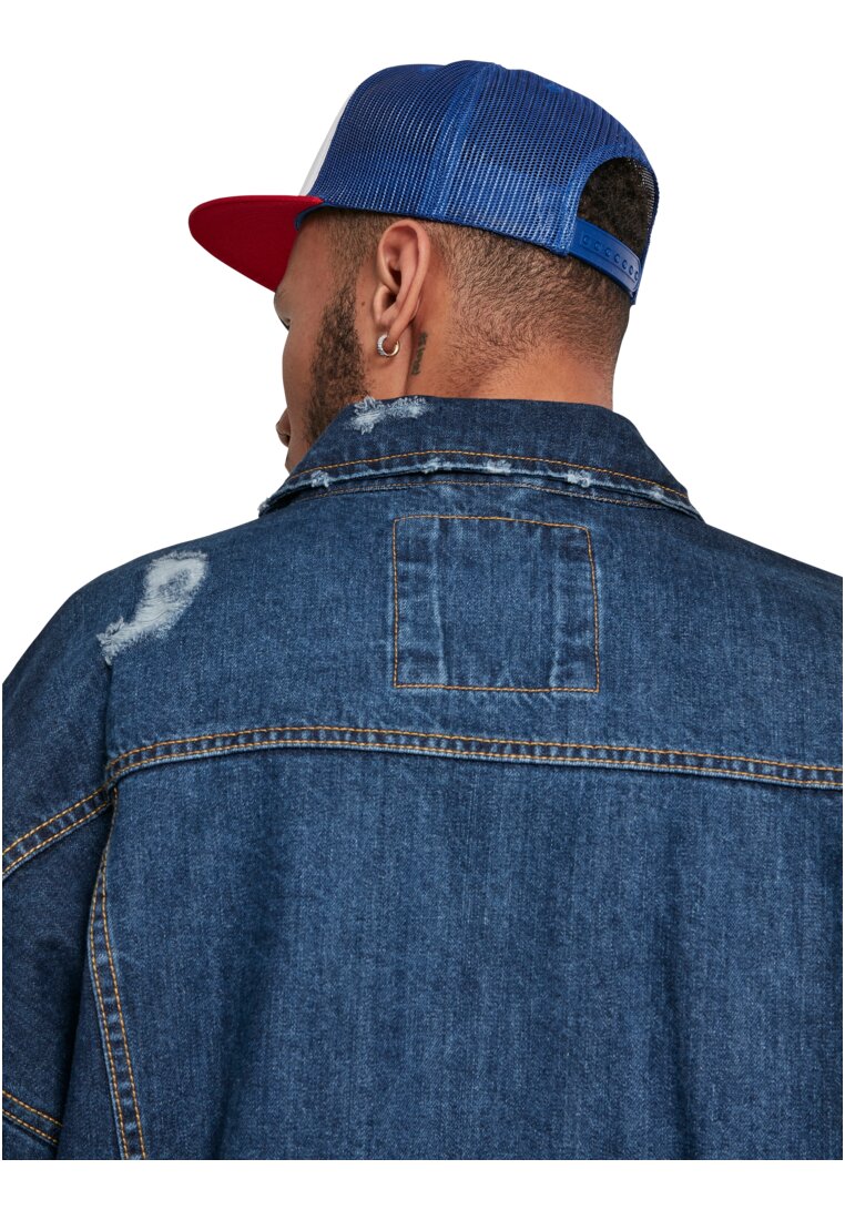 Flexfit Trucker Cap mit weißem Schwammfrontpanel Detail Model back